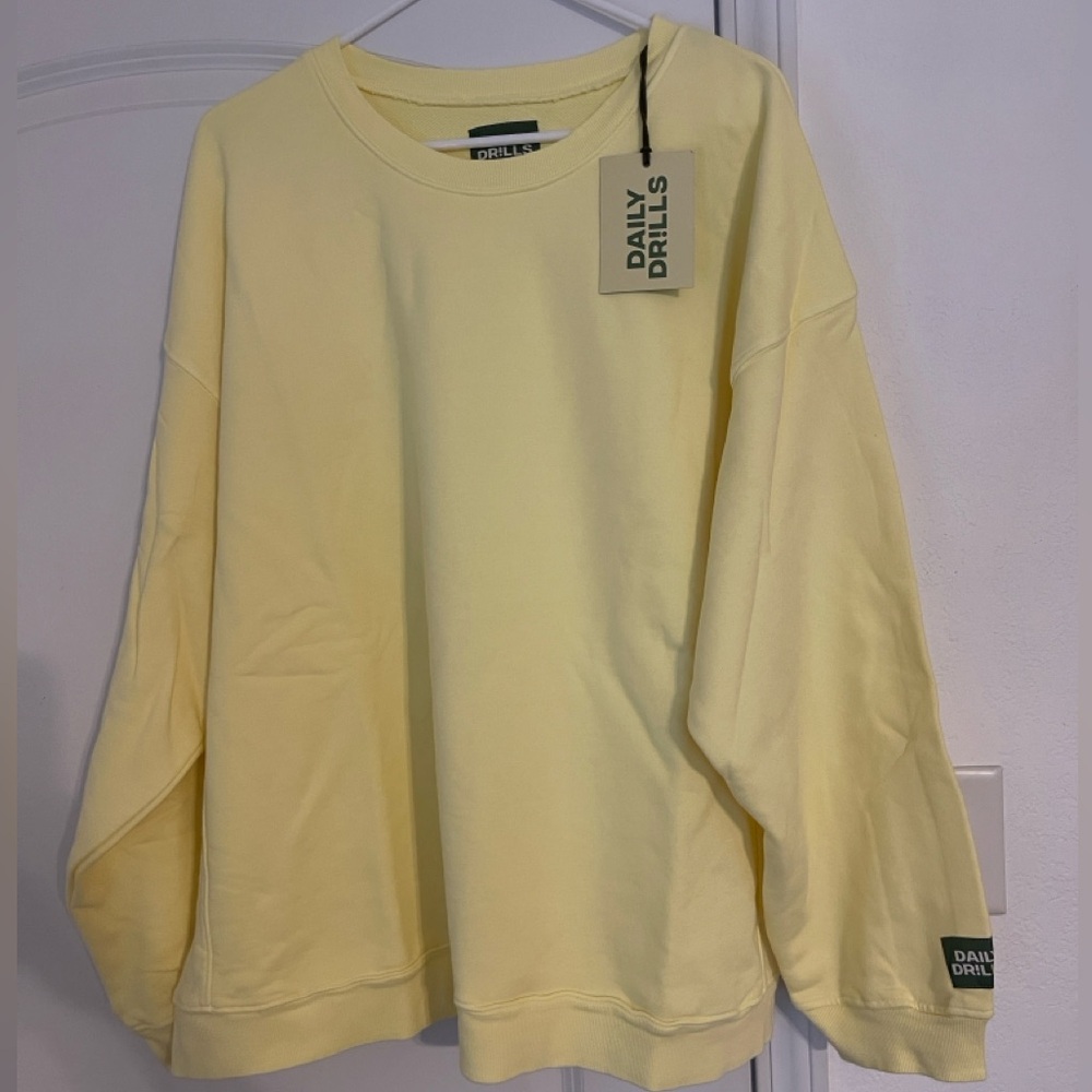 NWOT Daily Drills Lemonade Crew